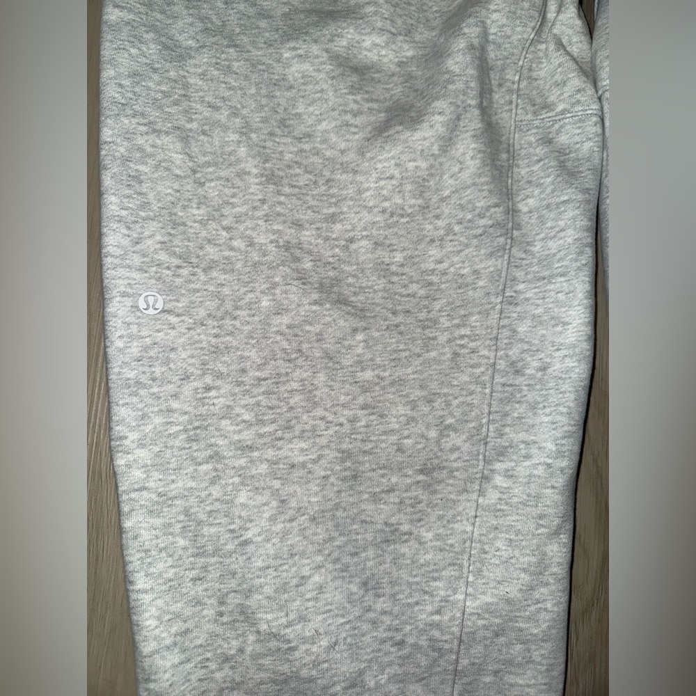 Lululemon Athletica Men’s Joggers - Picture 15 of 16